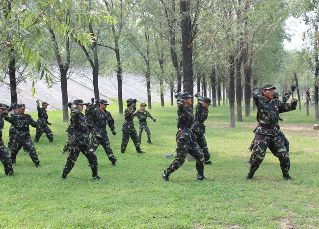 軍事夏令營(yíng)適合多大的孩子參加？